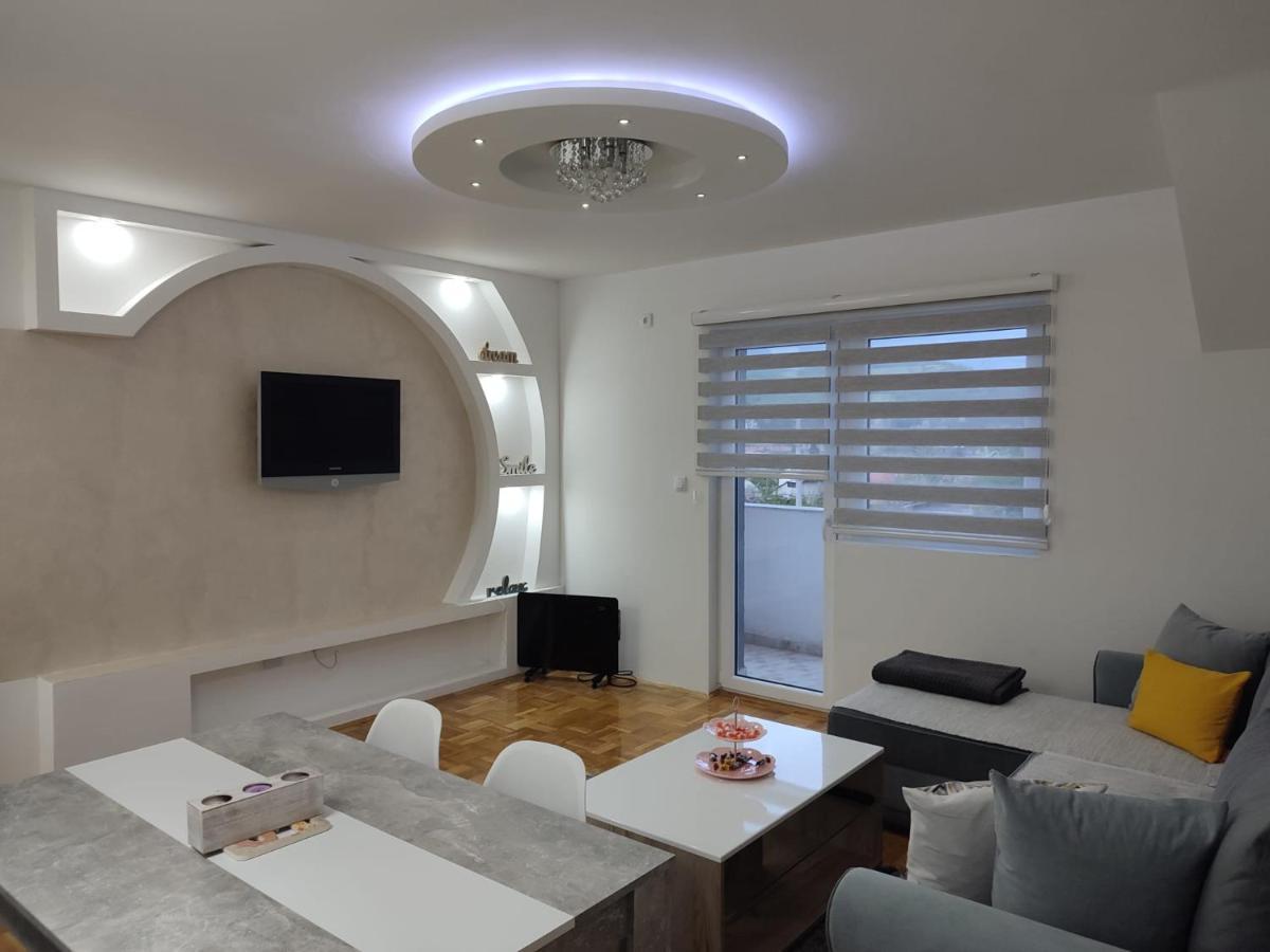 Apartmán Stan Na Dan Elena Lukavica Exteriér fotografie
